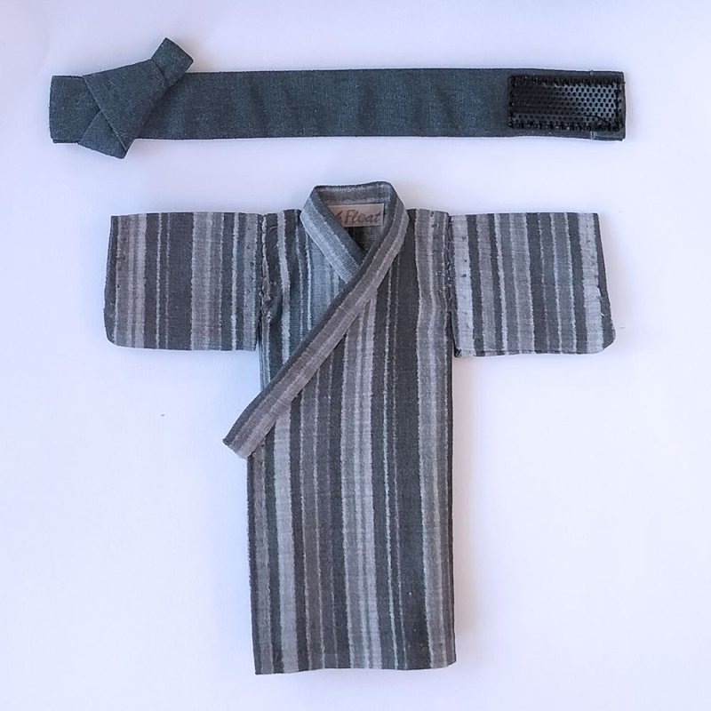 画像2: 【アウトレット値下品】手縫いの浴衣【縞/墨】 (2)